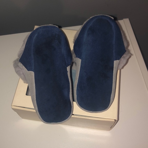 Infant UGGs - Picture 6 of 7